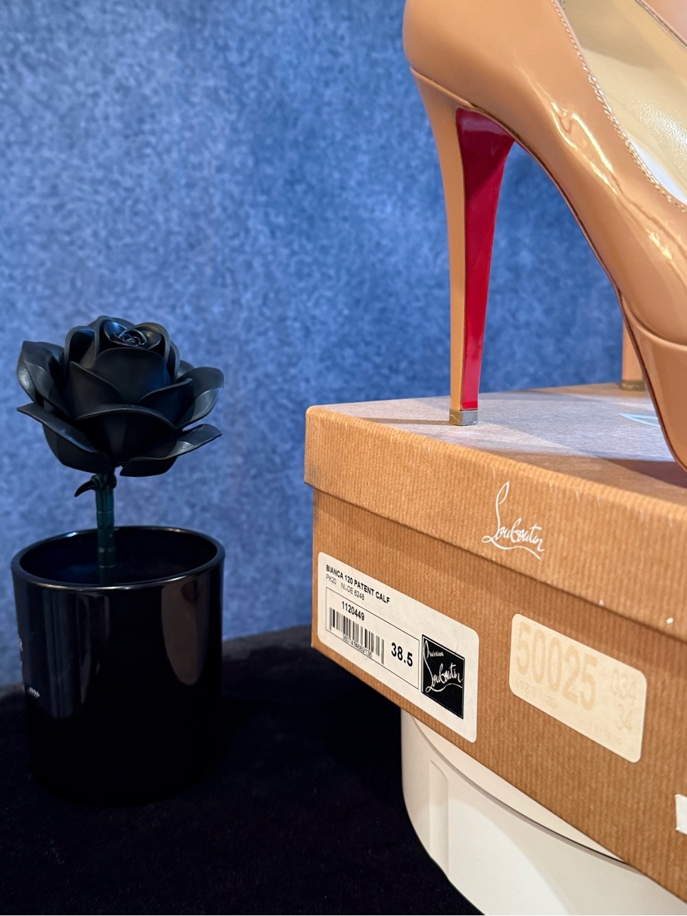 Christian Louboutin Nude Patent Platform Pumps with Signature Red Soles NEW - Picture 9 of 10